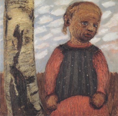 Mädchen in rotem Kleid am Baumstamm vor Wolkenhimmel von Paula Modersohn Becker